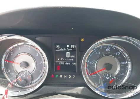 2015 Chrysler Town & Country Touring z USA, uszkodzony, nr VIN 2C4RC1BG0FR513732